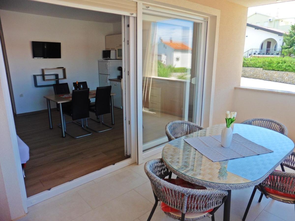 Apartment Mali Val