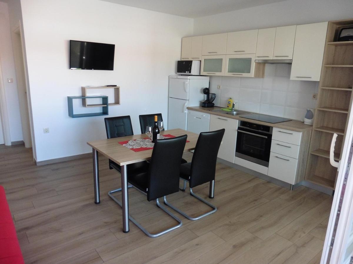 Mali Val Apartment Punat