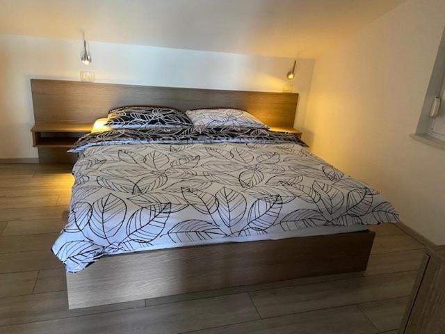 Apartment Mali Val Punat